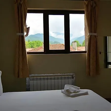 семеен балканъ-априлци Hotel 2*