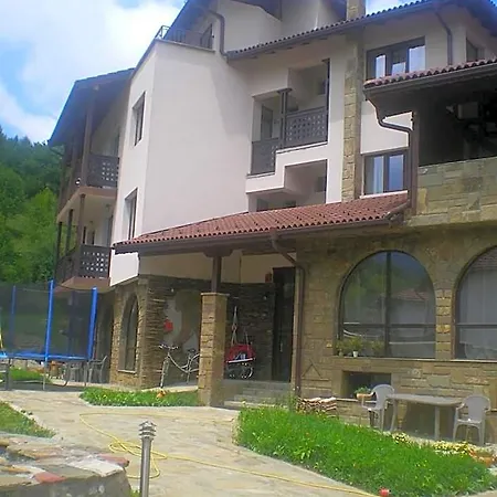 семеен балканъ-априлци Hotel