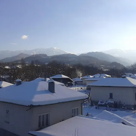 Hotel семеен балканъ-априлци