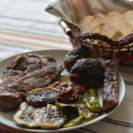 семеен балканъ-априлци Хотел