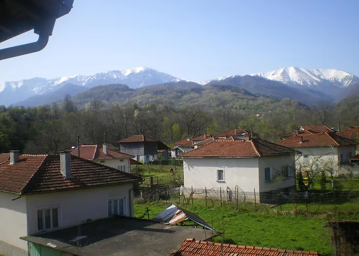 酒店 семеен балканъ-априлци 2*