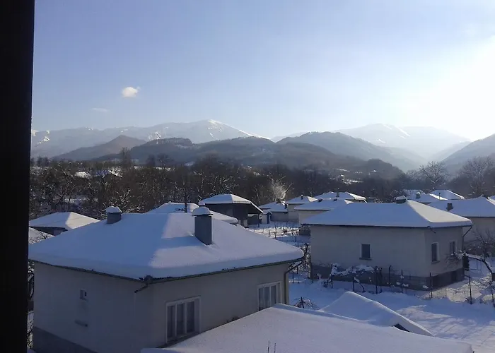 酒店 семеен балканъ-априлци