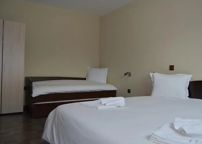 семеен балканъ-априлци 2* 阿普里尔齐